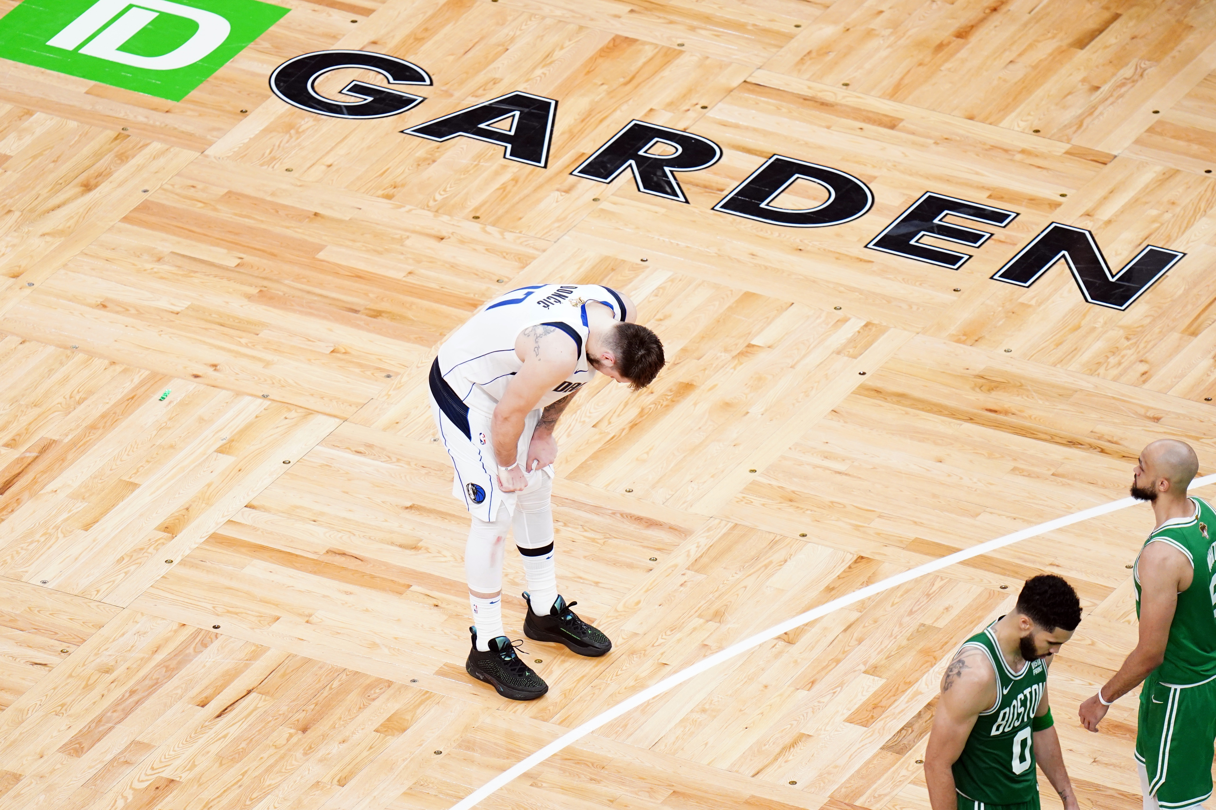 Windhorst:有一名现役NBA全明星球员跟我说 独行侠很讨厌东契奇